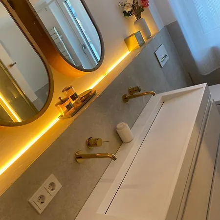 Beautiful New R -15 Min To Octoberfest Apartment Munich